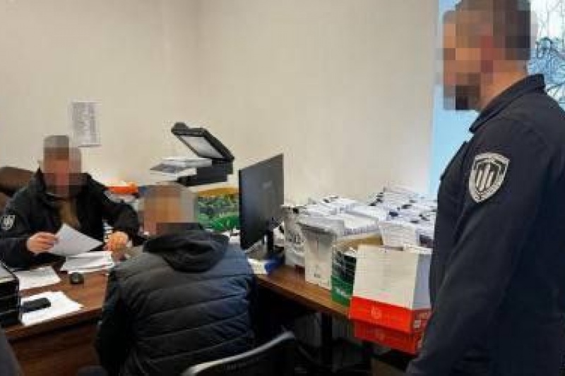 В Черниговской области командование в/ч присваивало себе выплаты солдат и использовало их рабский труд