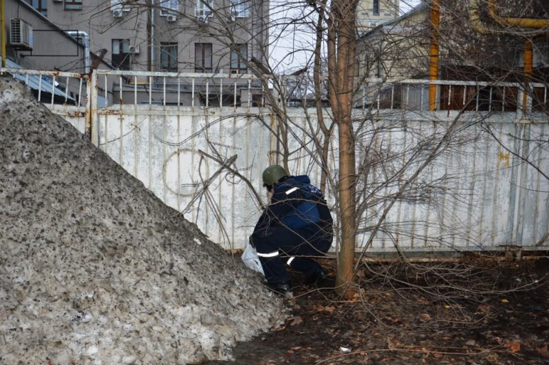 В парке Глобы в Днепре обнаружили снаряд в пакете