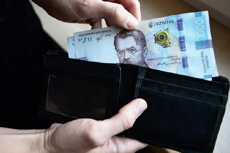 Из Украины за 2,5 года вывели на Запад 200 млрд. гривен