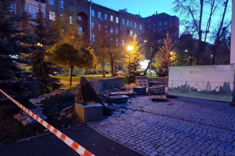 В Харькове снесли мемориал Воинам-интернационалистам, погибшим в Афганистане