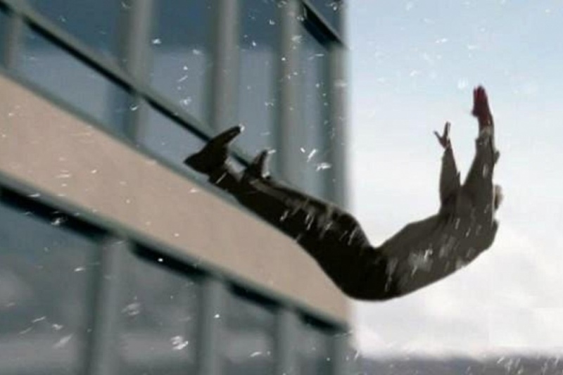 В Хмельницком из окна больницы выбросился ВСУшник