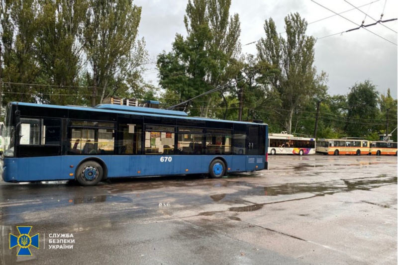 У Кривому Розі комунальники брали участь у шахрайській схемі з закупувілі автобусів та тролейбусів