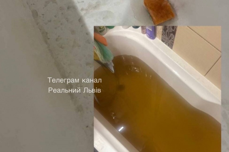 Во Львове в части города появилась вода, но ненадолго – случился новый прорыв водопровода