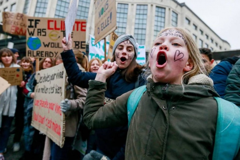 Запорожские школьники сегодня выйдут на самую масштабную акцию протеста в мире