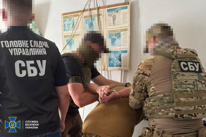 В Запорожье СБУ задержала нацгвардейца, который передавал российской стороне секретную информацию