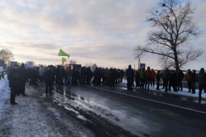 Акция протеста против открытия рынка земли на Сумщине