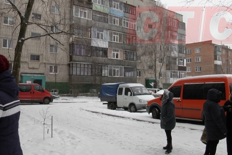 Сумчани три роки живуть без гарячої води