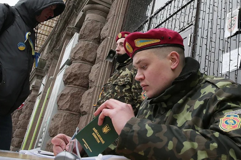 В Ивано-Франковске объявлена всеобщая мобилизация человеческих и транспортных ресурсов