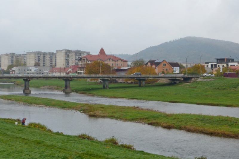 В Мукачево четверо подростков ограбили и жестоко изнасиловали 46-летнюю женщину