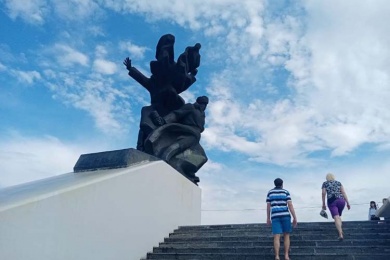 visit-country