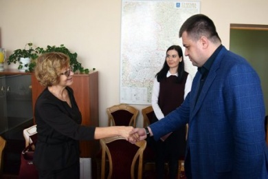 visit-country